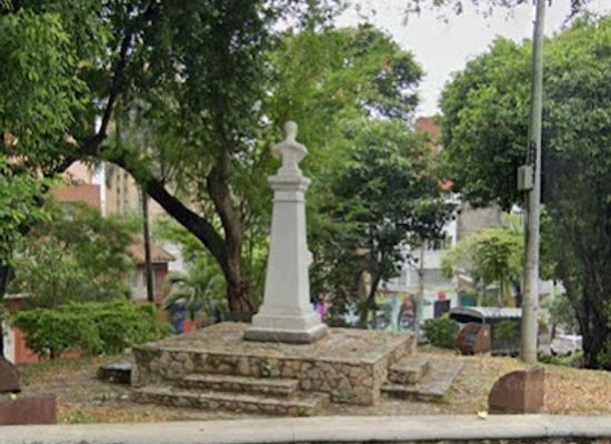 colombia/cali/san-antonio/landmark/monumento-a-isaias-gamboa