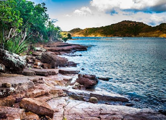 antigua-and-barbuda/saint-peter/landmark/galleon-beach
