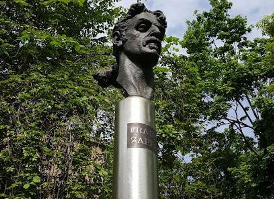 lithuania/vilnius/landmark/monument-to-frank-zappa