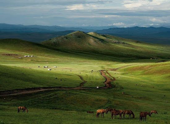 mongolia/eastern-steppe/landmark/way-to-mongolia