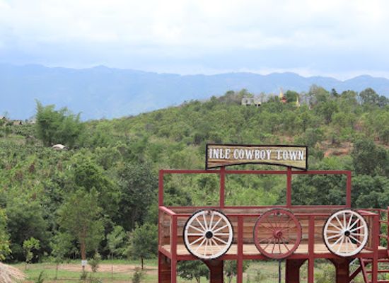 myanmar-burma/mandalay-region/landmark/inle-horse-club