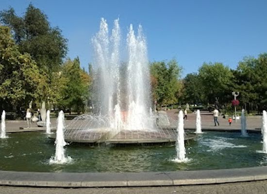 ukraine/zaporozhye/landmark/fountain-of-life