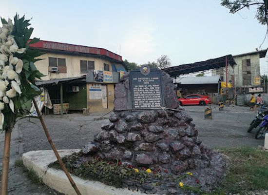 philippines/cebu-city/downtown-cebu-city/landmark/battle-of-tres-de-abril-marker