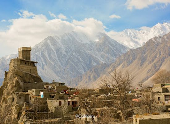 pakistan/karimabad/landmark/altit-fort