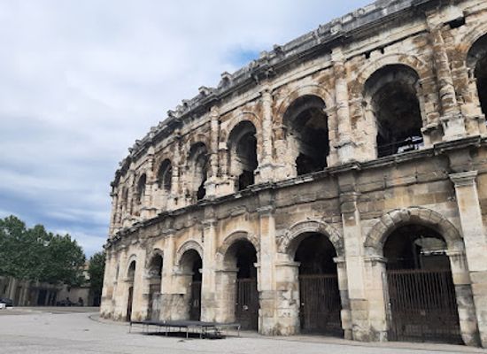 france/avignon/landmark/provence-reservation