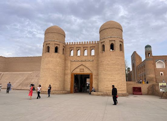 uzbekistan/khiva/dishan-kala/landmark/itchan-kala-west-gate
