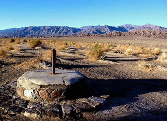 california/death-valley-national-park/landmark/old-stovepipe-wells