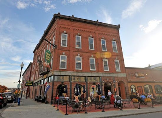 maine/waterville/landmark/silver-street-tavern-restaurant