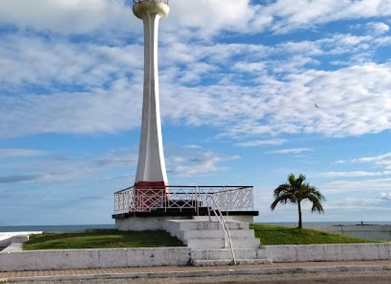 belize/belize-city/queen-s-square/landmark/baron-bliss-lighthouse