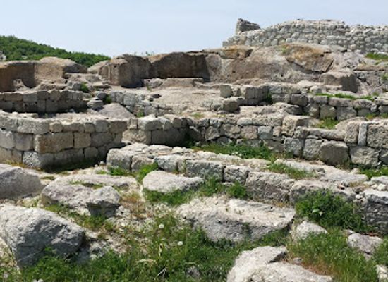 bulgaria/southwest-bulgaria/landmark/ancient-sanctuary-city-perperikon
