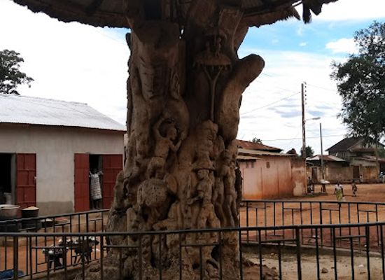 benin/oueme/landmark/pythons-temple