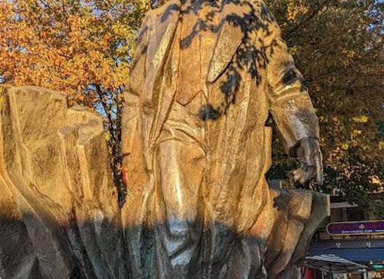 washington/kirkland/landmark/statue-of-lenin