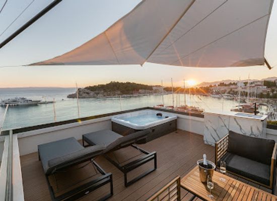 croatia/makarska/landmark/heritage-hotel-porin