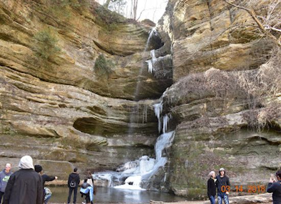 illinois/starved-rock-state-park/landmark/wildcat-canyon