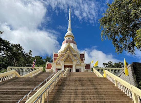 thailand/hua-hin/khao-takiab/landmark/wat-khao-takiap