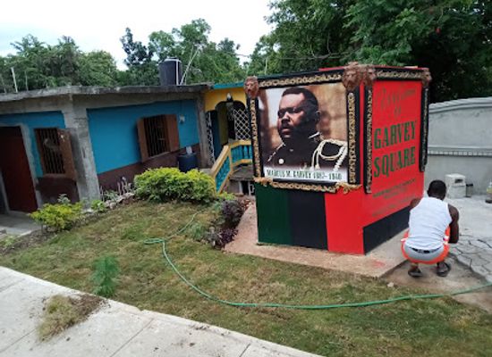 jamaica/montego-bay/ironshore/landmark/garvey-square