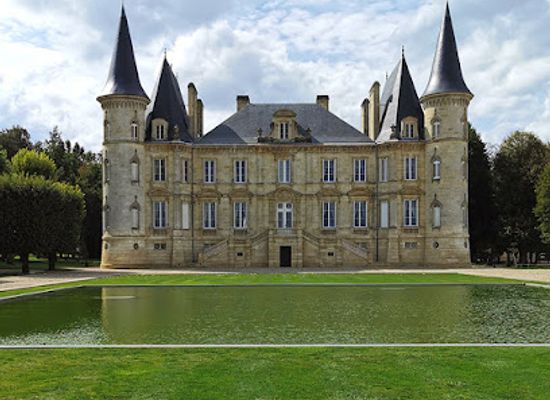 france/bordeaux-wine-region/landmark/wine-ambassador