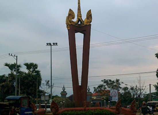 cambodia/ratanakiri/landmark/independence-monument