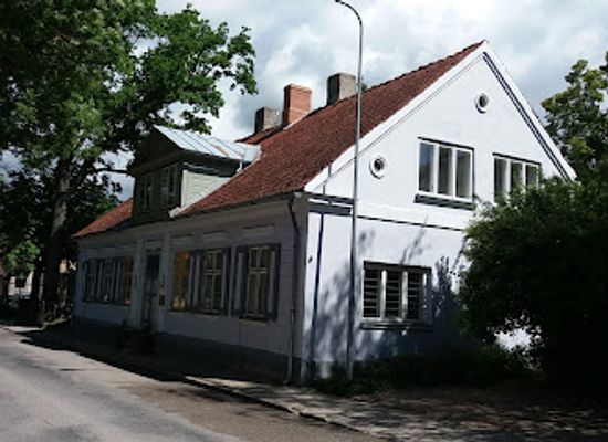 latvia/kuldiga/landmark/kurzemnieks-kuldigas-skrundas-un-alsungas-novada-laikraksts