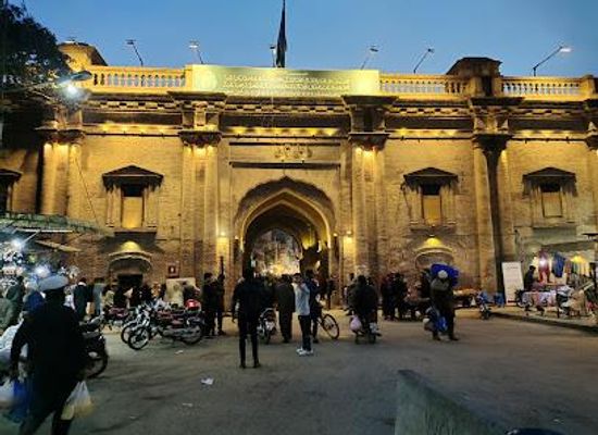 pakistan/lahore/landmark/delhi-gate