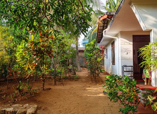 sri-lanka/trincomalee-district/landmark/the-white-house