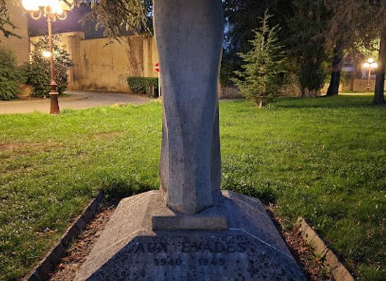 luxembourg/diekirch/landmark/aux-evades-memorial
