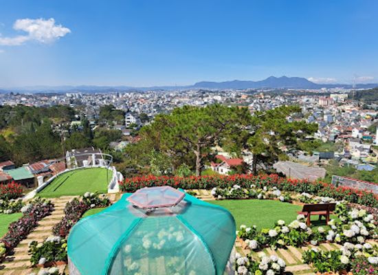 vietnam/dalat/landmark/da-lat-cable-car-station