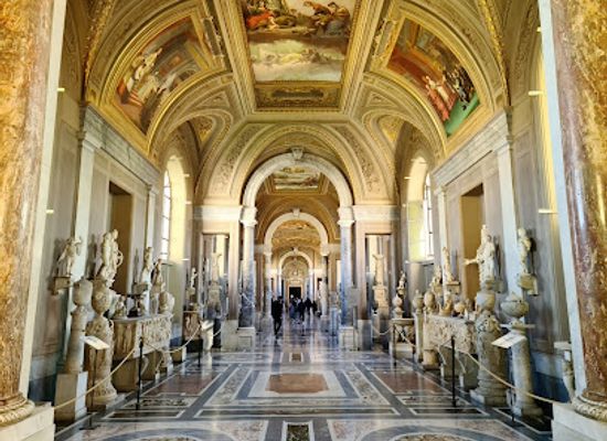 vatican-city/vatican-grottoes/landmark/vatican-museums
