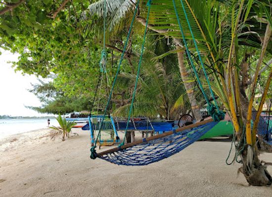 maldives/thulusdhoo-island/landmark/ocean-swing