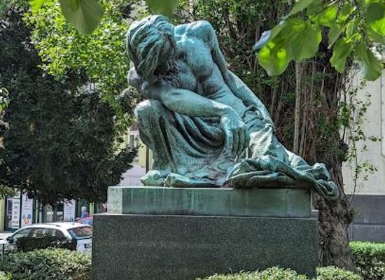 czechia/prague/landmark/statue-of-moses-by-frantisek-bilek