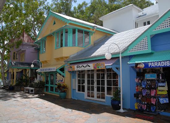 australia/cairns/palm-cove/landmark/palm-cove-tourist-information-centre