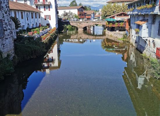 france/pays-basque/landmark/chateau-d-urtubie-visites-parc-et-activites-pour-familles-au-pays-basque
