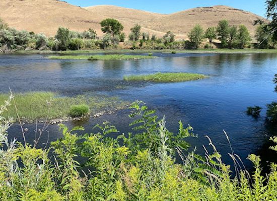 oregon/wasco-county/landmark/old-oregon-trail-monument