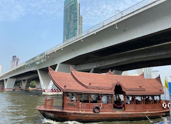 thailand/chao-phraya-river-basin/landmark/chao-phraya-tourist-boat-sathon-pier