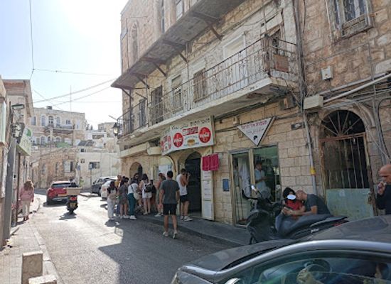 israel/haifa/wadi-nisnas/landmark/hazkenim-falafel