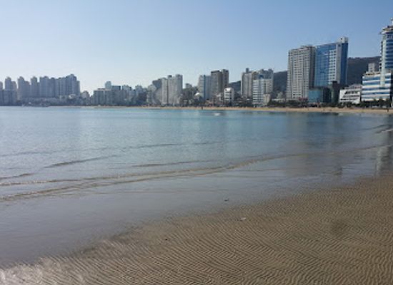 south-korea/busan/landmark/gwangan-beach-park