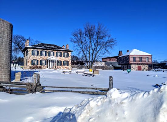 canada/northern-ontario/landmark/ermatinger-old-stone-house