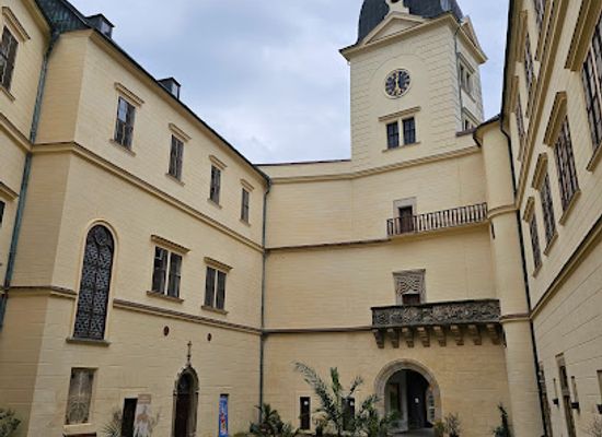 czechia/cesky-raj/landmark/chateau-hruby-rohozec