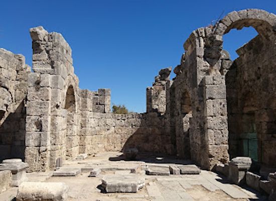 turkiye/pontus/landmark/kaunos-ancient-city