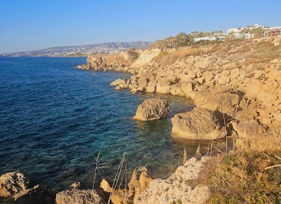cyprus/paphos-district/landmark/giant-chair-of-paphos