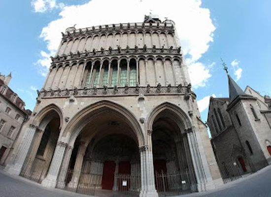 france/dijon/landmark/eglise-notre-dame