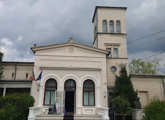 romania/iasi-surroundings/landmark/mihail-sadoveanu-museum