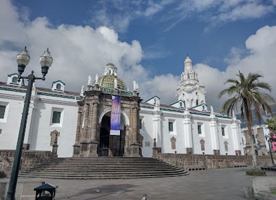 ecuador/coastal-lowlands/landmark/independence-square
