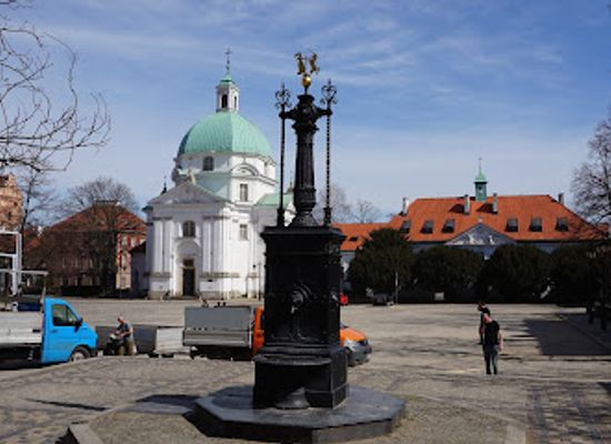 poland/kuyavia/landmark/umschlagplatz-monument