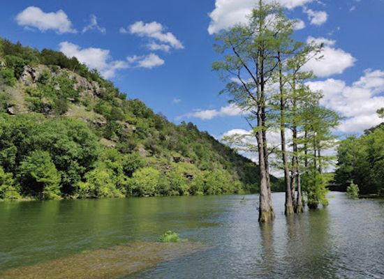 oklahoma/kiamichi-country/landmark/beaver-s-bend-state-park-forest-heritage-center