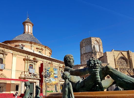 spain/valencian-community/landmark/turia-fountain