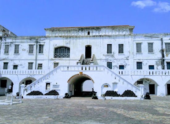 ghana/central-region/landmark/cape-coast-castle