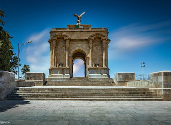 algeria/constantine/la-medina/landmark/monument-aux-morts
