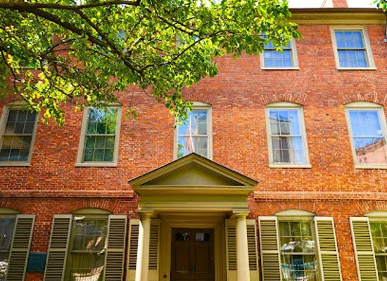 maine/portland/east-end/landmark/maine-historical-society-and-the-wadsworth-longfellow-house
