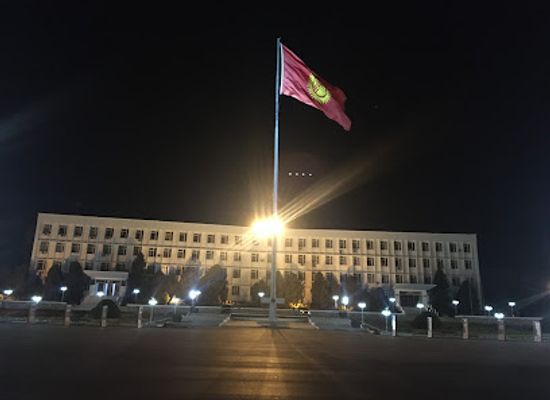 kyrgyzstan/osh/landmark/gorodskaya-ploshchad